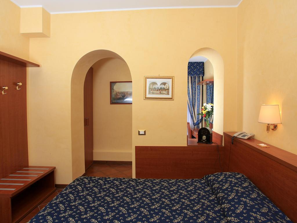 Casa Di Santa Francesca Romana A Ponte Rotto ห้อง รูปภาพ