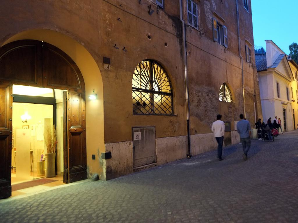 Casa Di Santa Francesca Romana A Ponte Rotto ภายนอก รูปภาพ