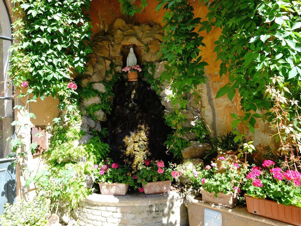 Casa Di Santa Francesca Romana A Ponte Rotto ภายนอก รูปภาพ
